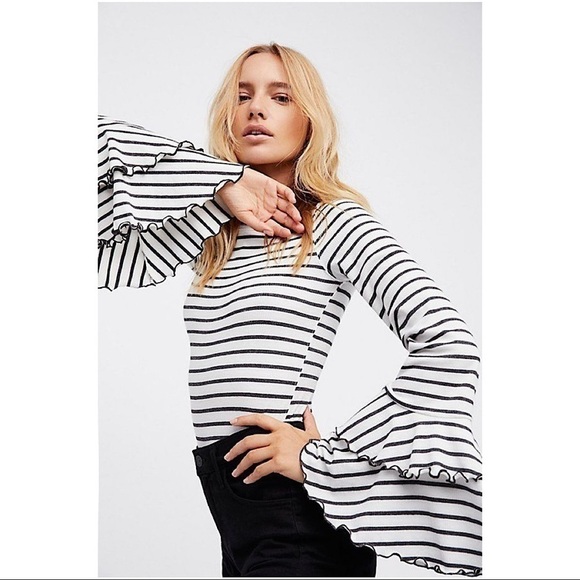 Free People- The Good Finds Ruffle Cuff Top (Size:Small) - Picture 1 of 8